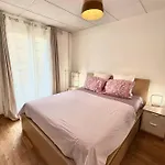 펜션 Center 4 Guests 앙티브