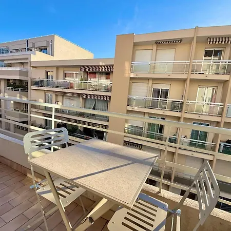 بيت للعطل Center 4 Guests أنتيب
