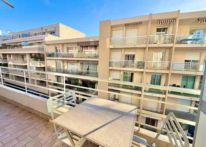 بيت للعطل Center 4 Guests *